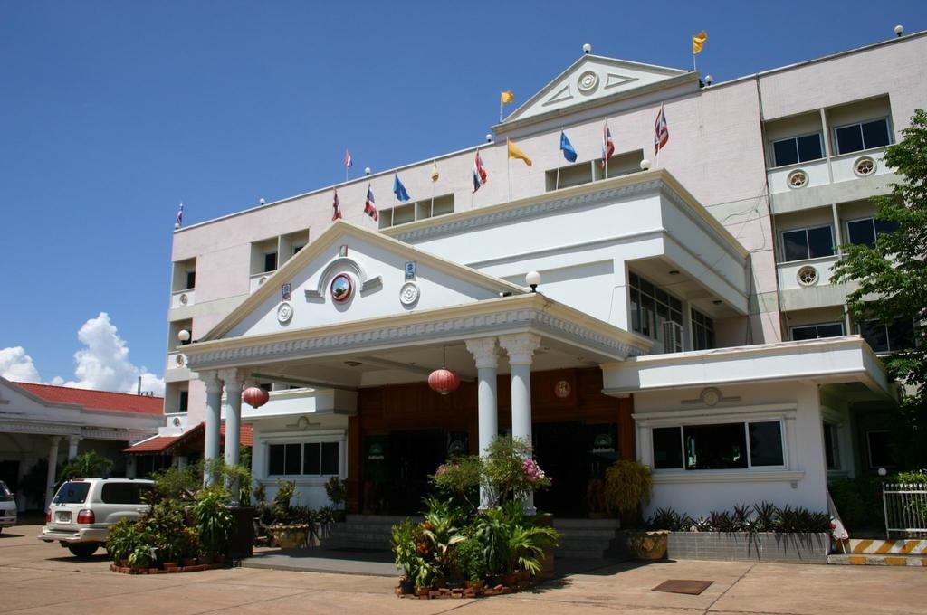 Sakol Grand Palace Hotel Sakon Nakhon Zewnętrze zdjęcie